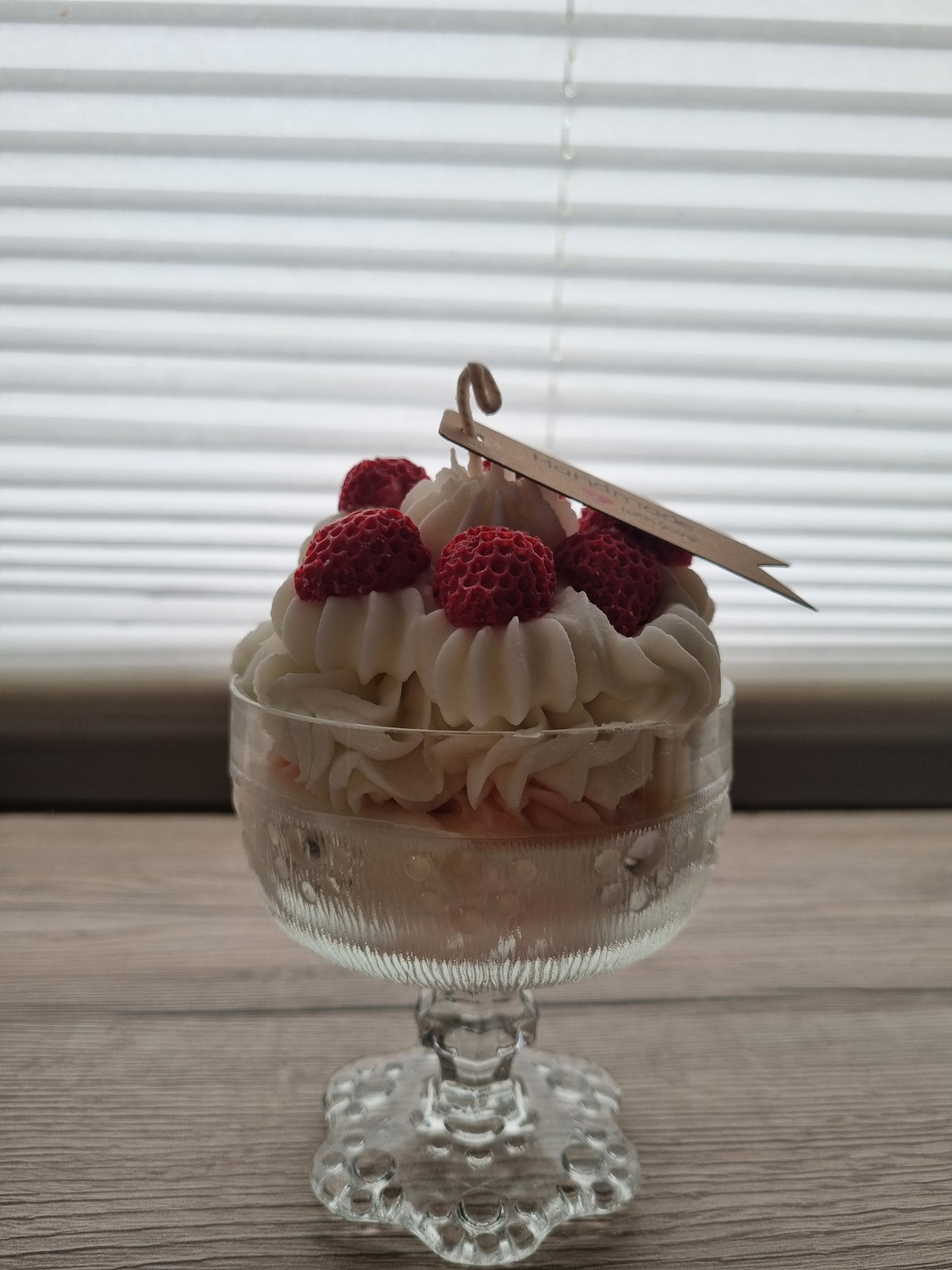 Duftkerze Erdbeerdessert