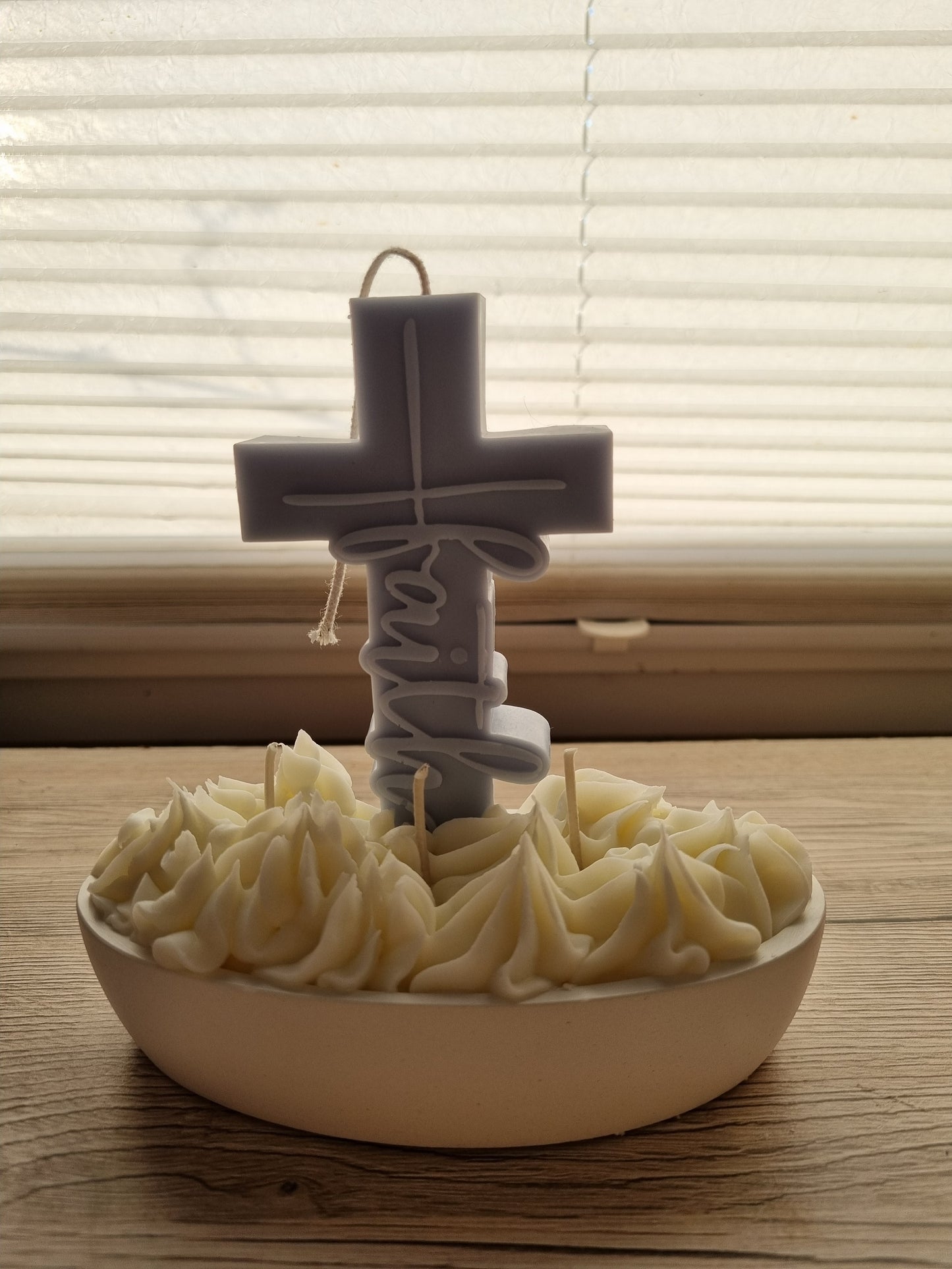 Kerze Kreuz faith-Glaube Bio Sojawachs vegan Taufe Konfirmation Firmung Kommunion