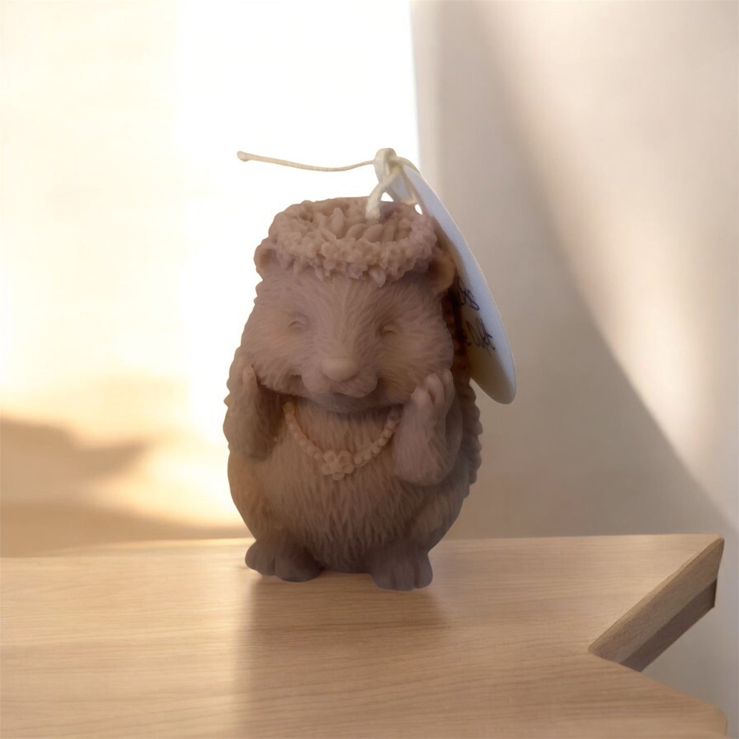 Kerze Igel-Dame 6,5 cm aus zertifiziertem Bio Sojawachs ohne Paraffin mit oder ohne Duft