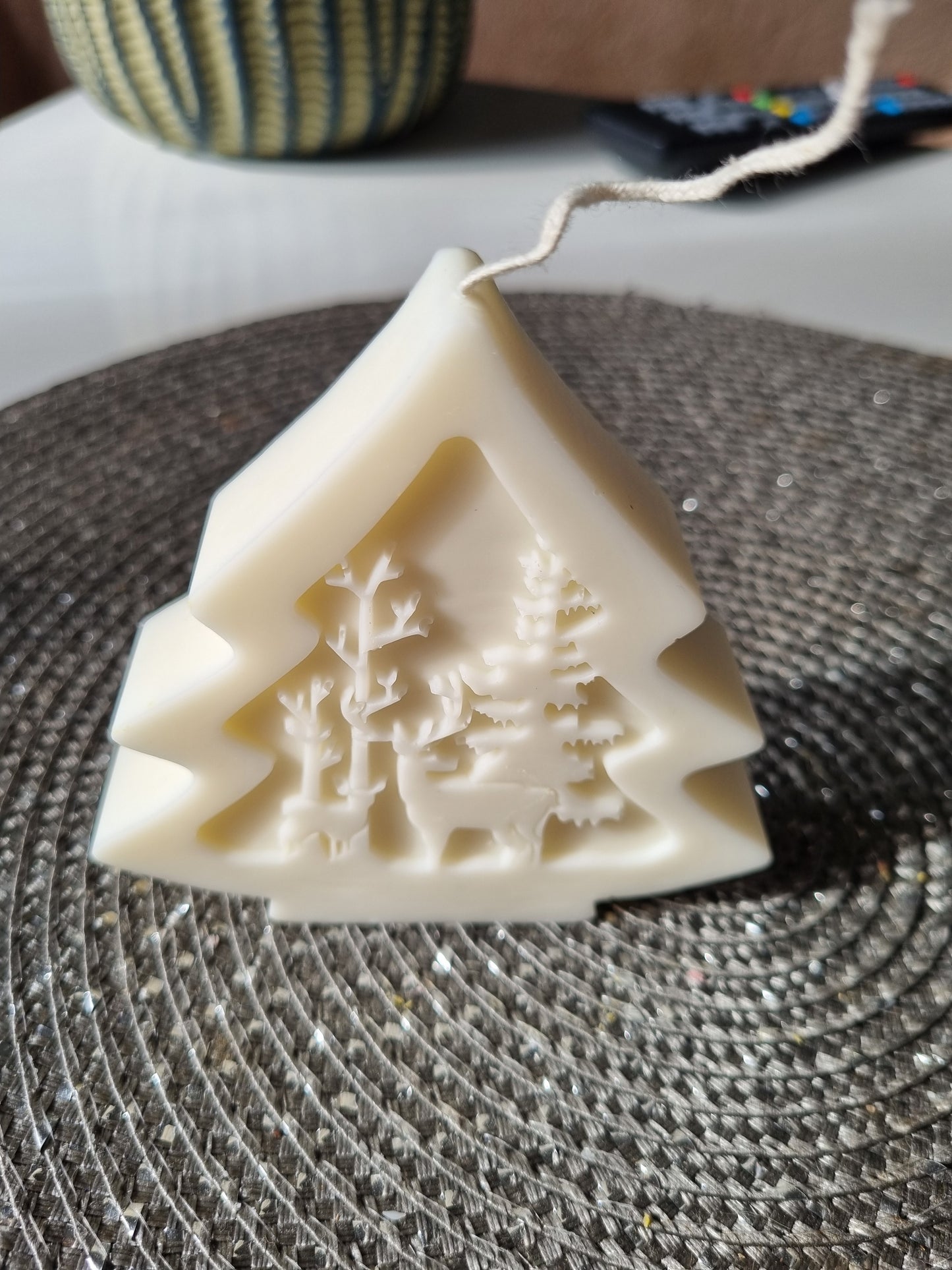 Kerze Tannenbaum mit Bild Relief Reh Bio Sojawachs ohne Paraffin vegan